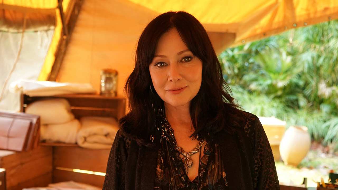 Shannen Doherty en el rodaje de una serie