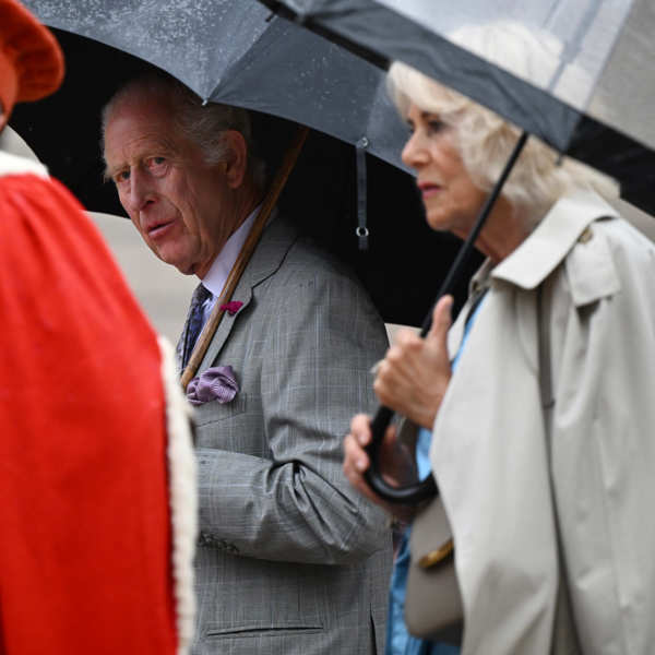 El Rey Carlos III y la Reina Camilla, evacuados de urgencia durante su última aparición pública