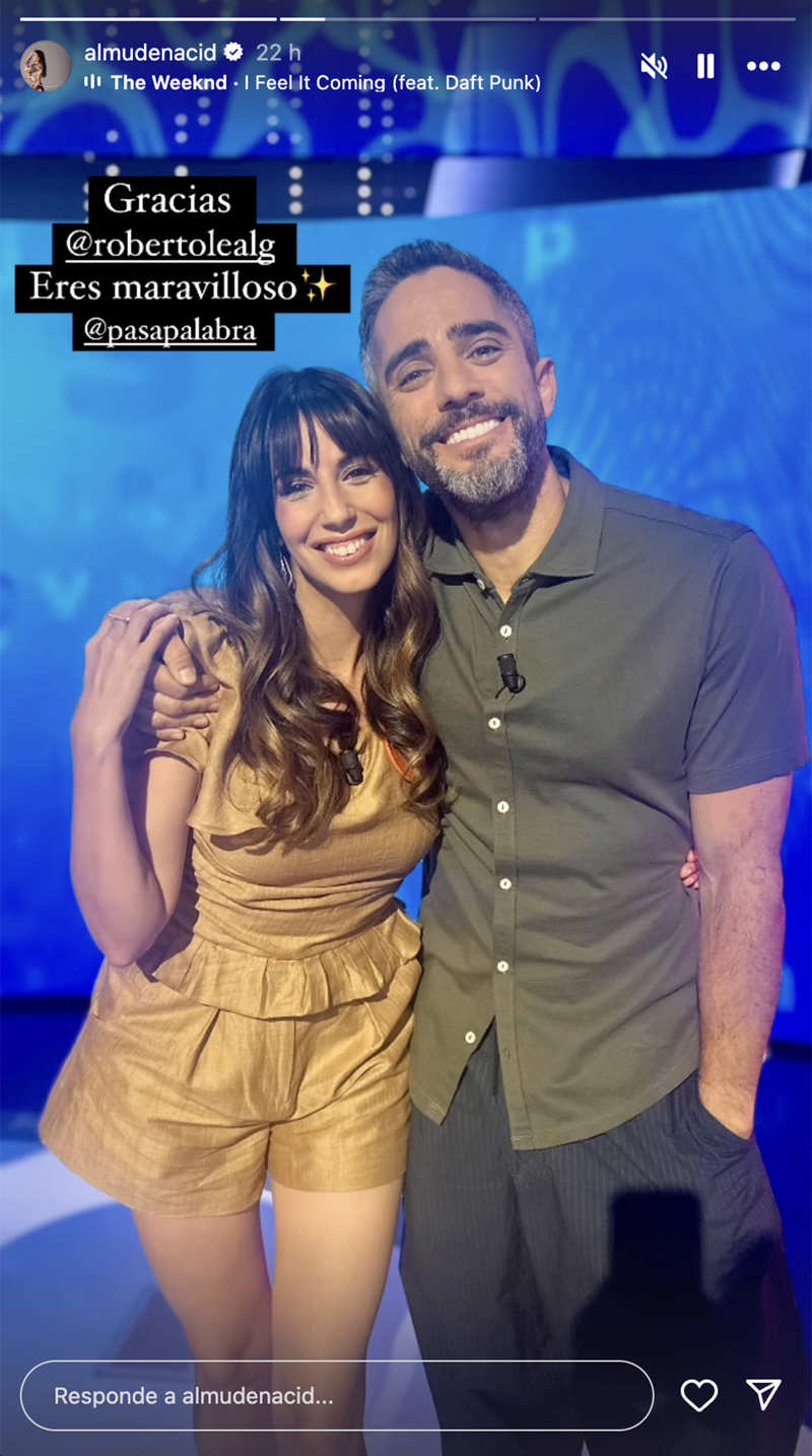 Almudena Cid y Roberto Leal en 'Pasapalabra'