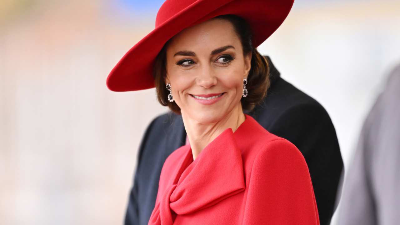 Kate Middleton reaparece y revela qué le ayuda a "mantenerse" en mitad de su lucha contra el cáncer