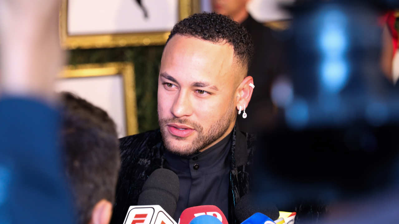 Neymar da la bienvenida al mundo a su tercera hija, fruto de su infidelidad a Bruna Biancardi