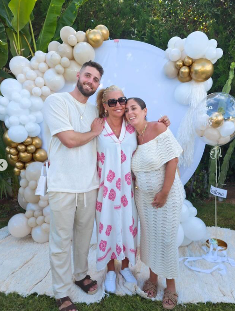 Belén Esteban junto a Anabel Pantoja y David Rodríguez. 