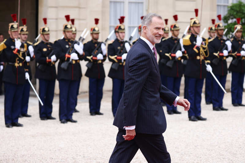 El Rey Felipe, sin Letizia, en la recepción previa a los Juegos Olímpicos de París.