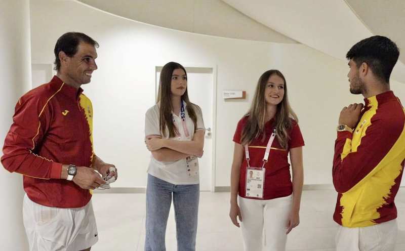 Leonor y Sofía con Alcaraz y Nadal en los Juegos Olímpicos de París