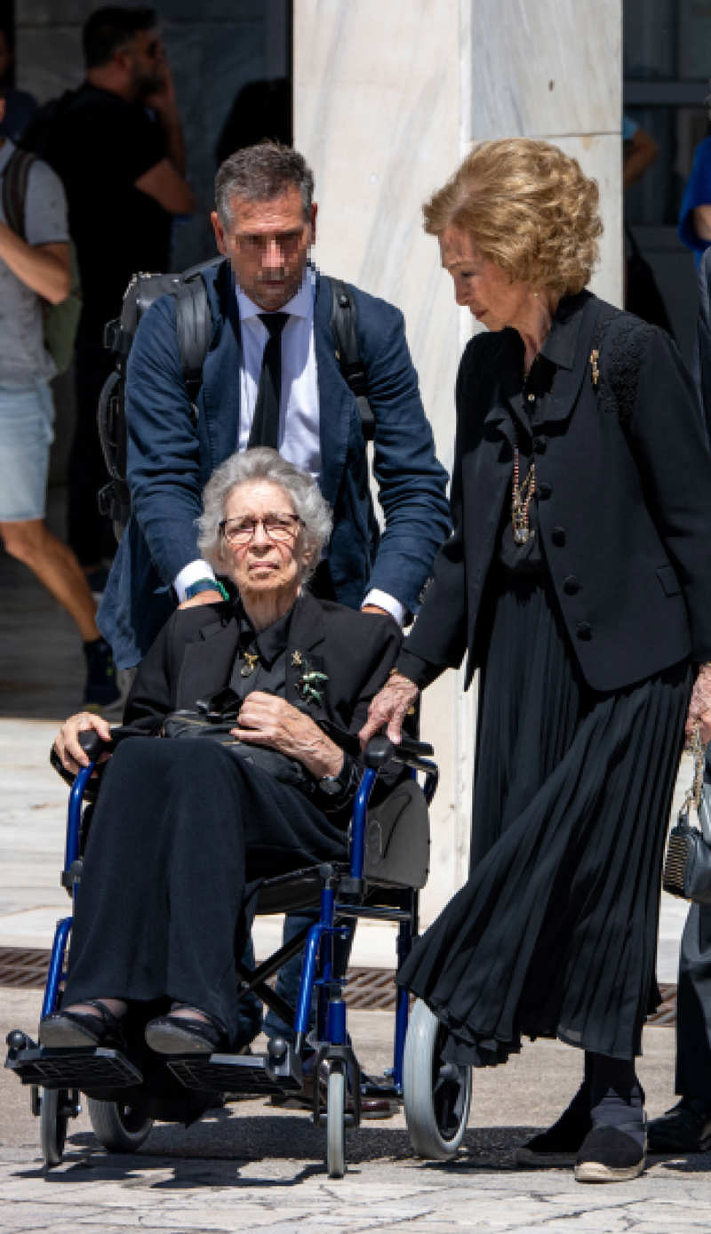 La Reina Sofía en Grecia junto a su hermana