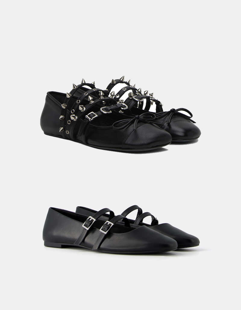 Exclusive Black Spike Ballerina Flats de Abbra Sense 462,20 euros/ Bailarina hebillas de Bershka 19,99 euros  