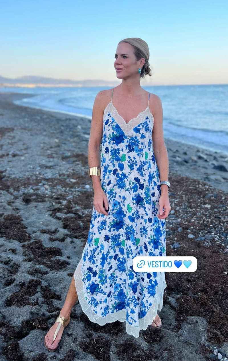 El vestido floral de Amelia Bono más bonito y fresco del verano 