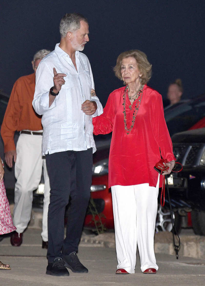 Look doña Sofía en su cena en Mallorca