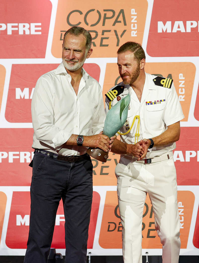 El Rey Felipe entrega los trofeos de la Copa del Rey Mapfre de Vela en Mallorca