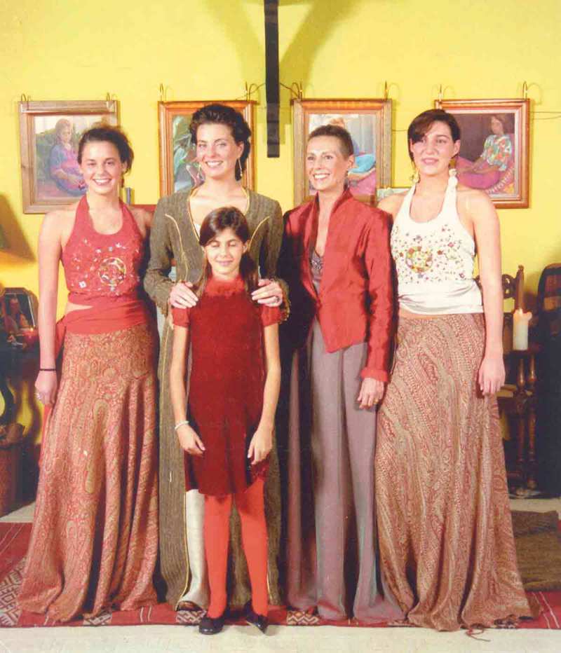 Sandra Domecq y sus hijas