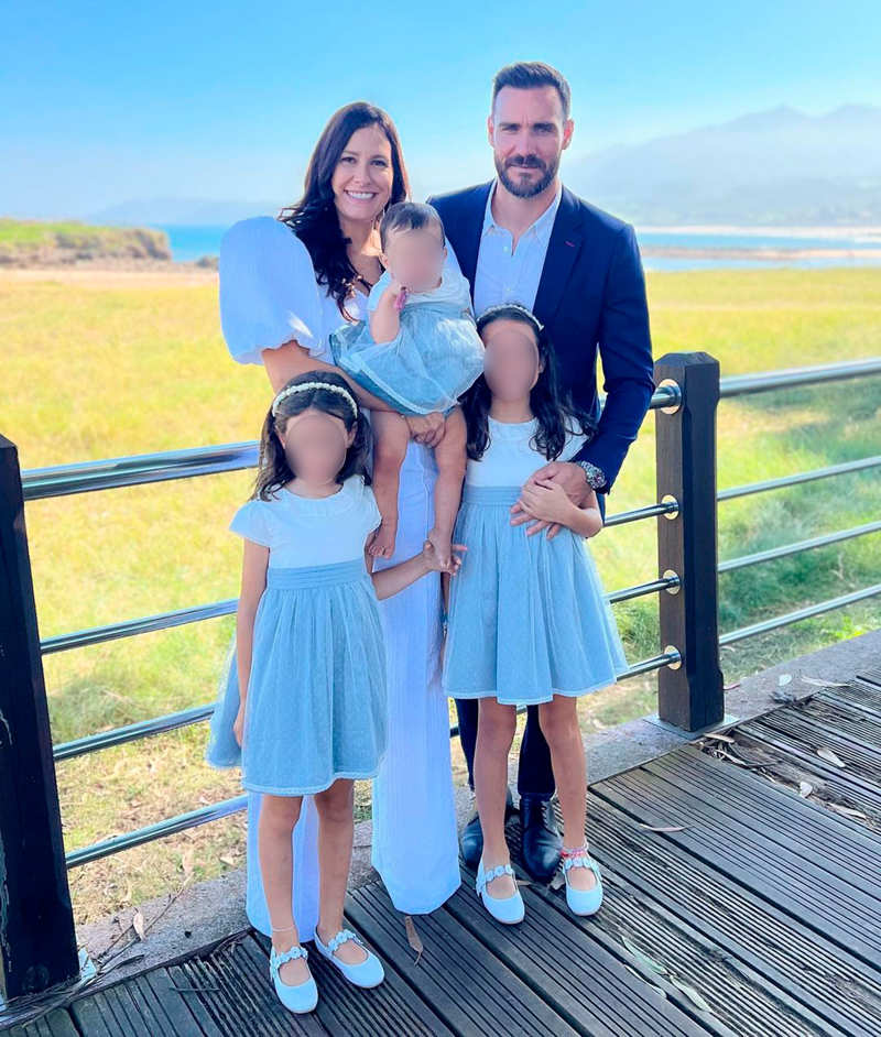 Saúl Craviotto, con su familia.
