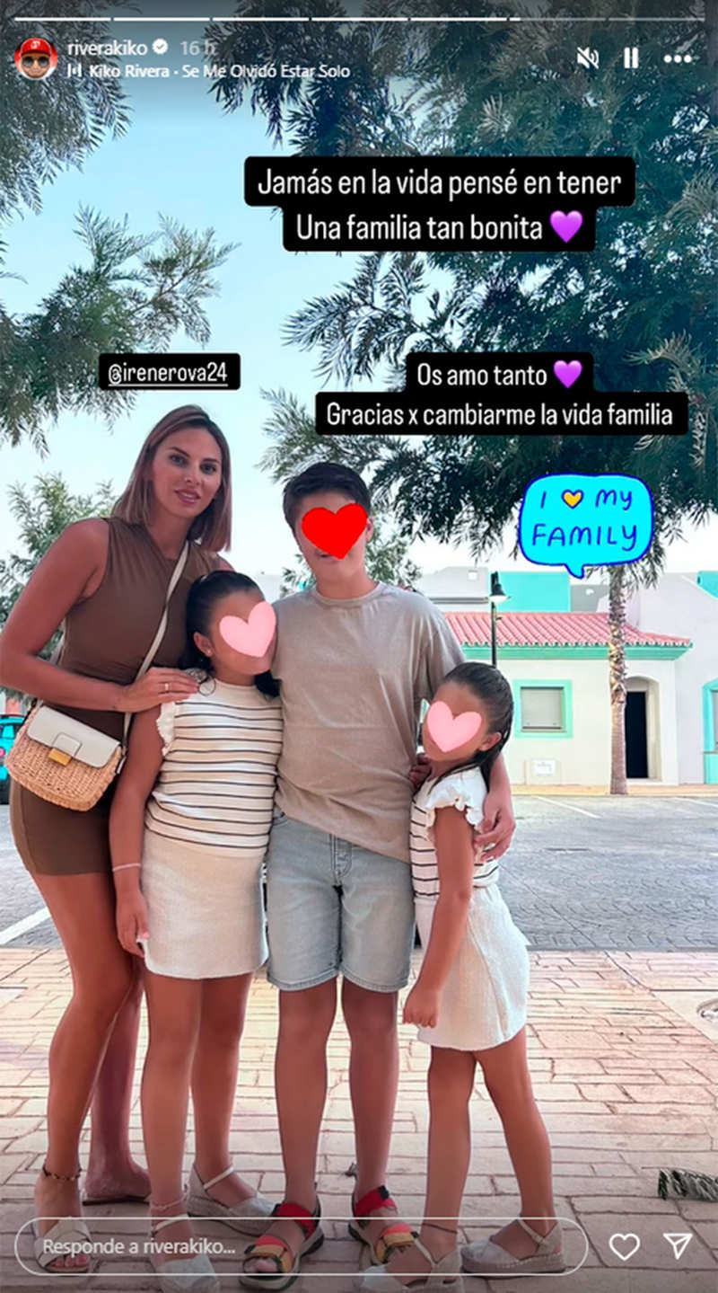 Irene Rosales con Francisco y sus hijas.