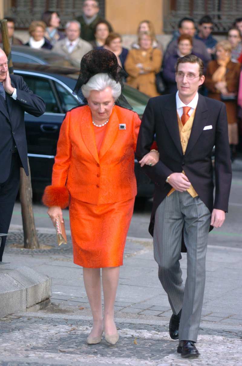 Pilar de Borbón ejerciendo de madrina de su hijo Fernando en su boda en 2004 