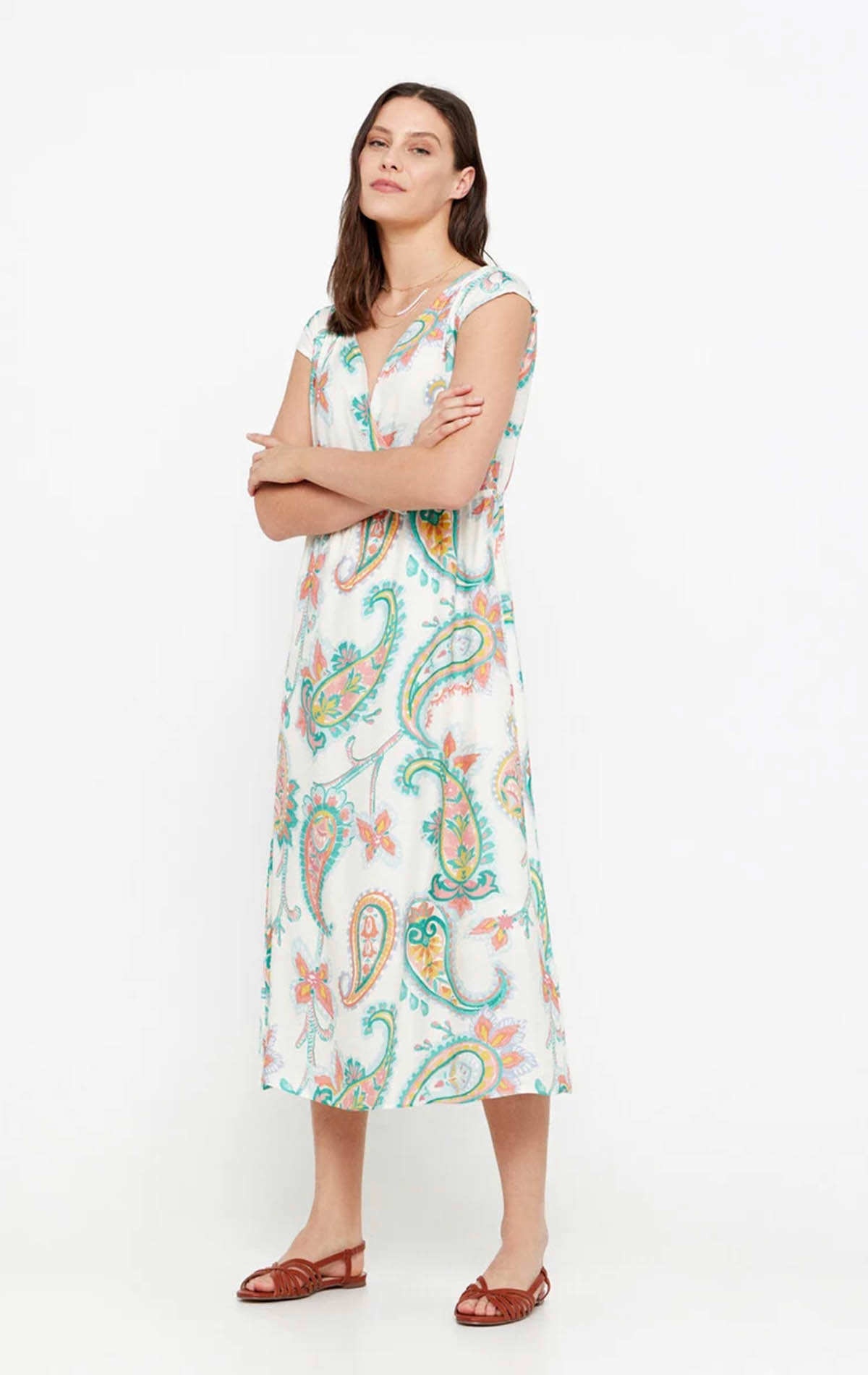 Vestido estampado paisley largo de Cortefiel 15,99 euros