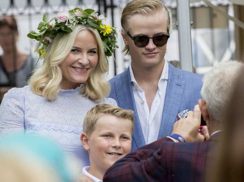 La princesa Mette-Marit con su hijo, Marius Borg