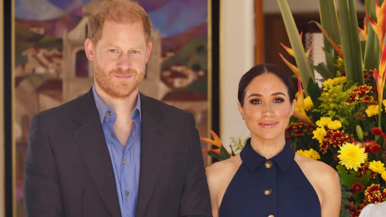 Una experta real revela el verdadero motivo del viaje de Meghan Markle y el Príncipe Harry a Colombia 