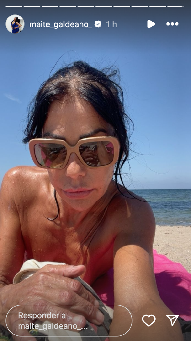 Maite Galdeano en la playa