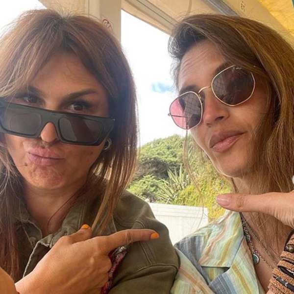 Sara Carbonero y Raquel Perera, de vacaciones con sus hijos