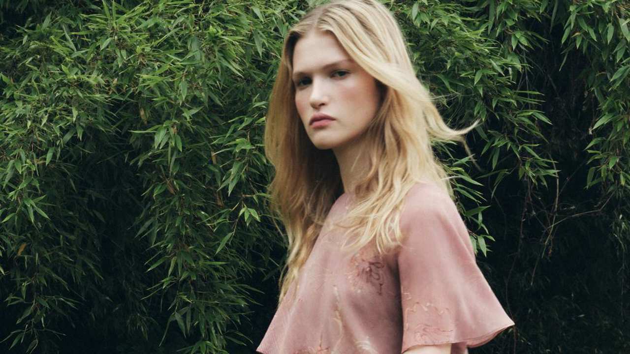 El vestido de Zara que promete agotarse en nada y es novedad esta semana