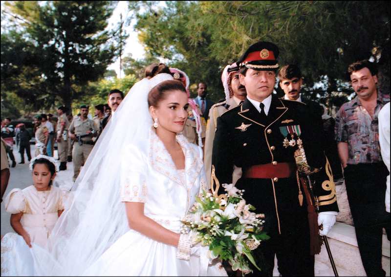 Una jovencísima Rania el día de su boda con Abdalá II de Jordania en 1993