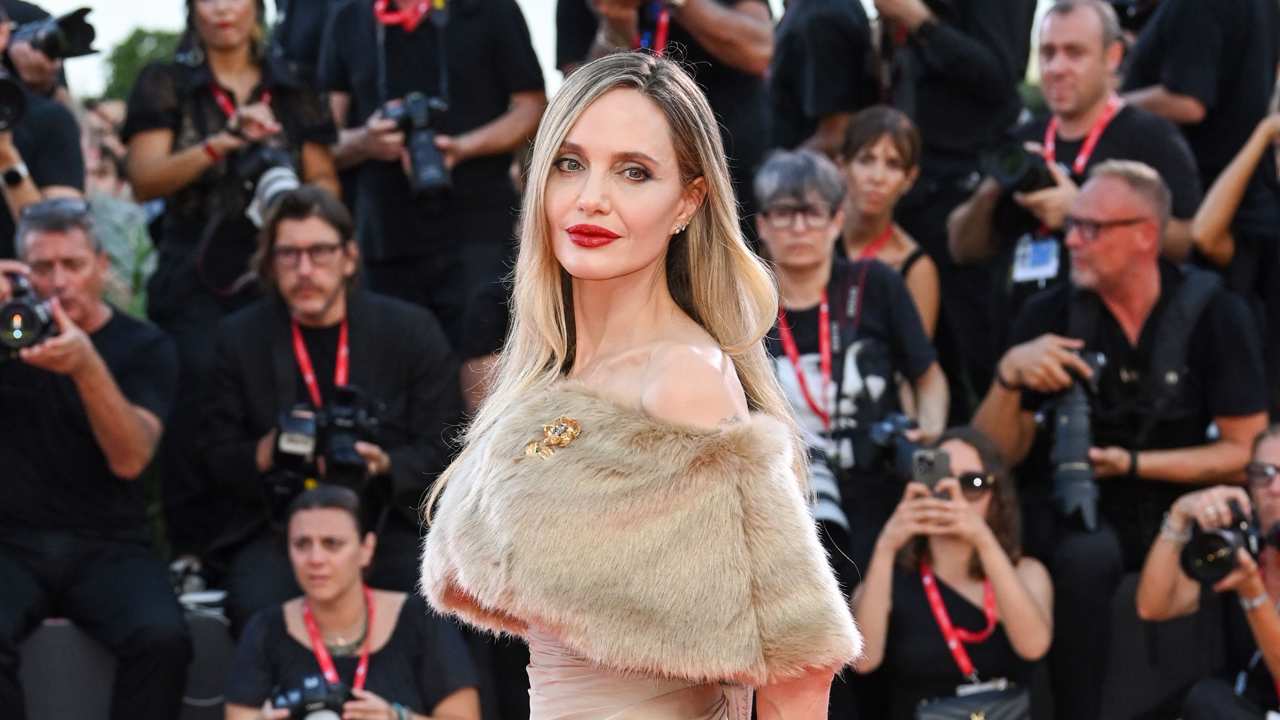 El insólito snack que toman Angelina Jolie y sus hijos para picar entre horas y que seguramente no probarías