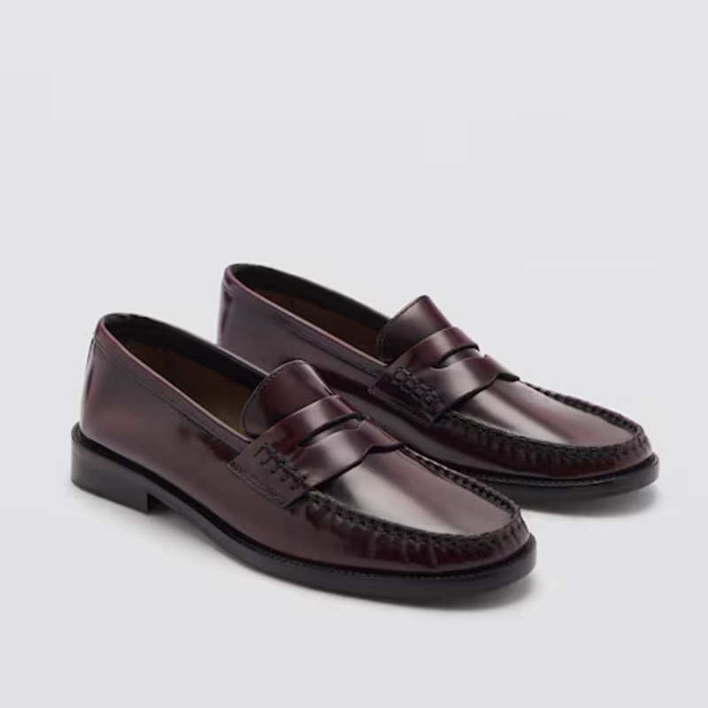 Mocasín piel granate de Mango 69,99 euros 