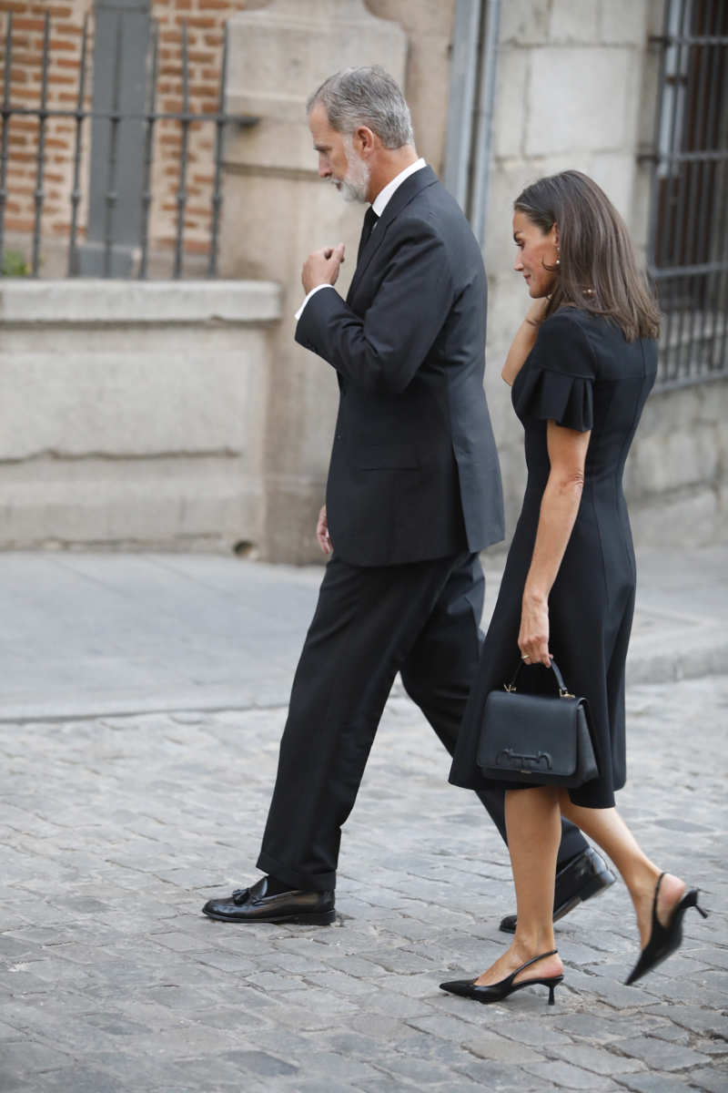 Felipe y Letizia, en el funeral de Juan Gómez-Acebo.