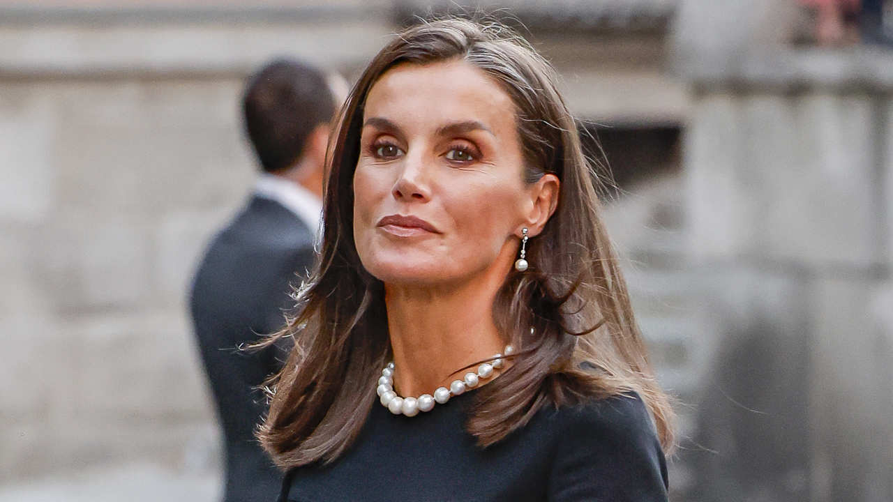 La Reina Letizia en el funeral de Juan Gómez-Acebo