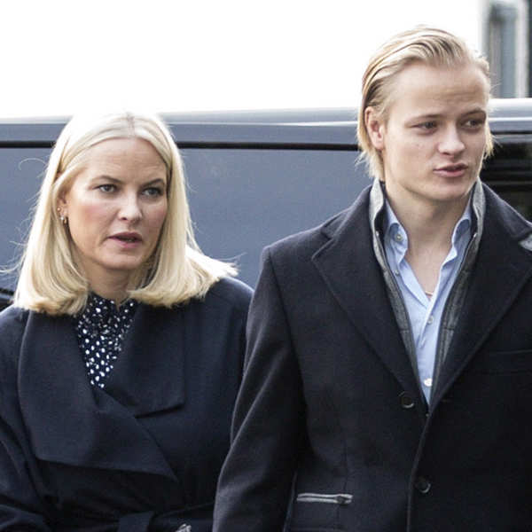 Haakon de Noruega, Mette Marit y Marius en Oslo.