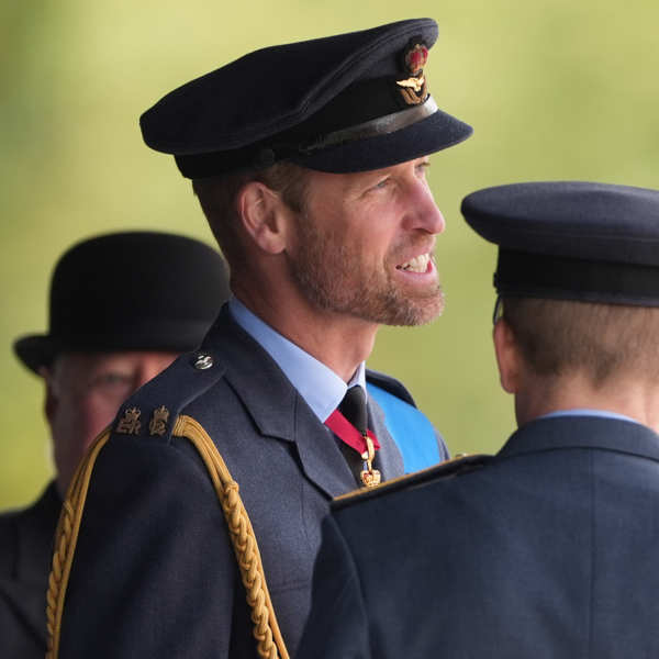 El príncipe Guillermo, en un desfile militar.