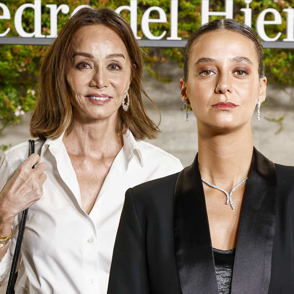 De los flecos de Victoria Federica a los brillos de Isabel Preysler: los mejores y peores looks de las invitadas al desfile de Pedro del Hierro