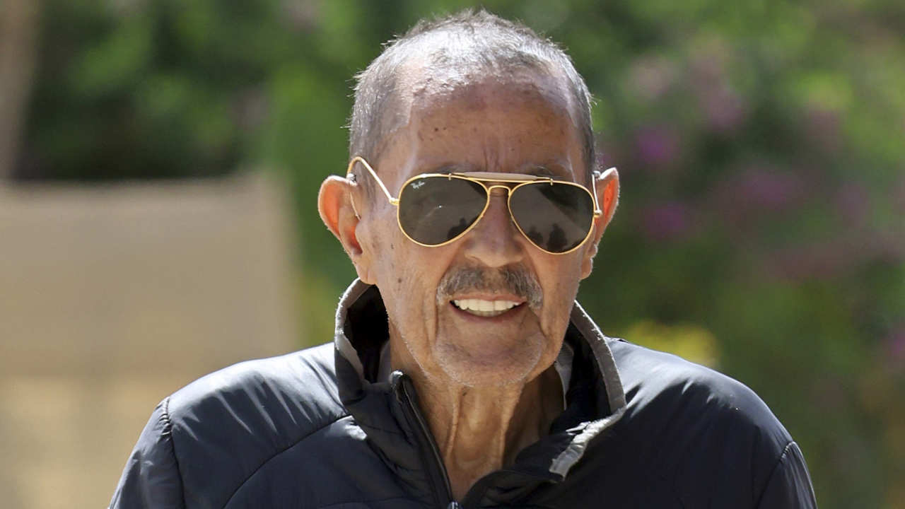 Julián Muñoz con gafas de sol