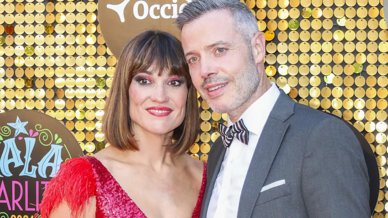 Irene Villa posa con David Serrato en un photocall