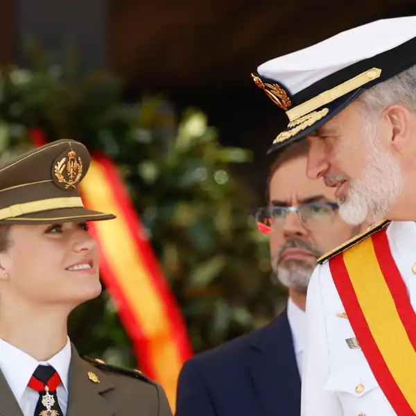 La Princesa Leonor y el Rey Felipe muy sonrientes