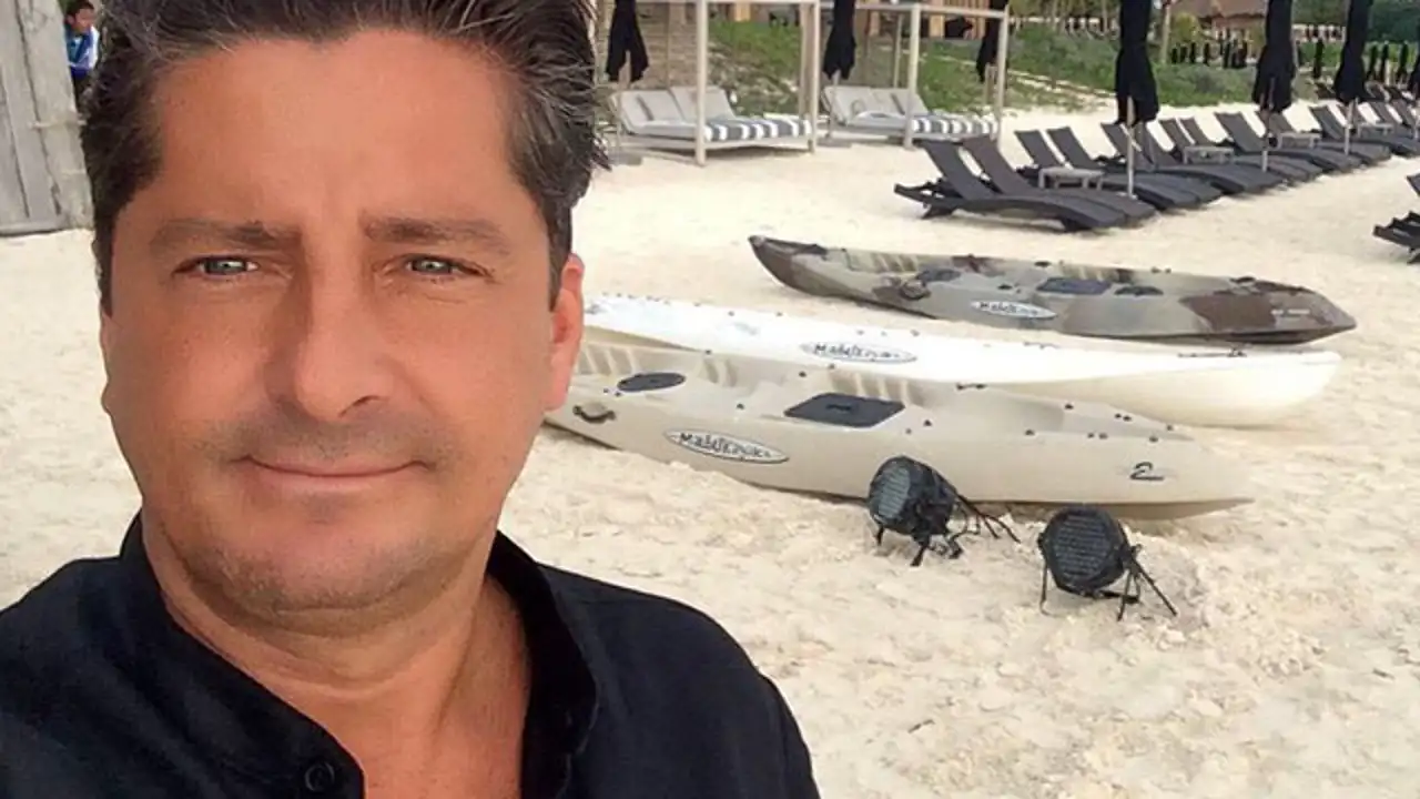 Hermano de Luis Miguel, en Cancún. 