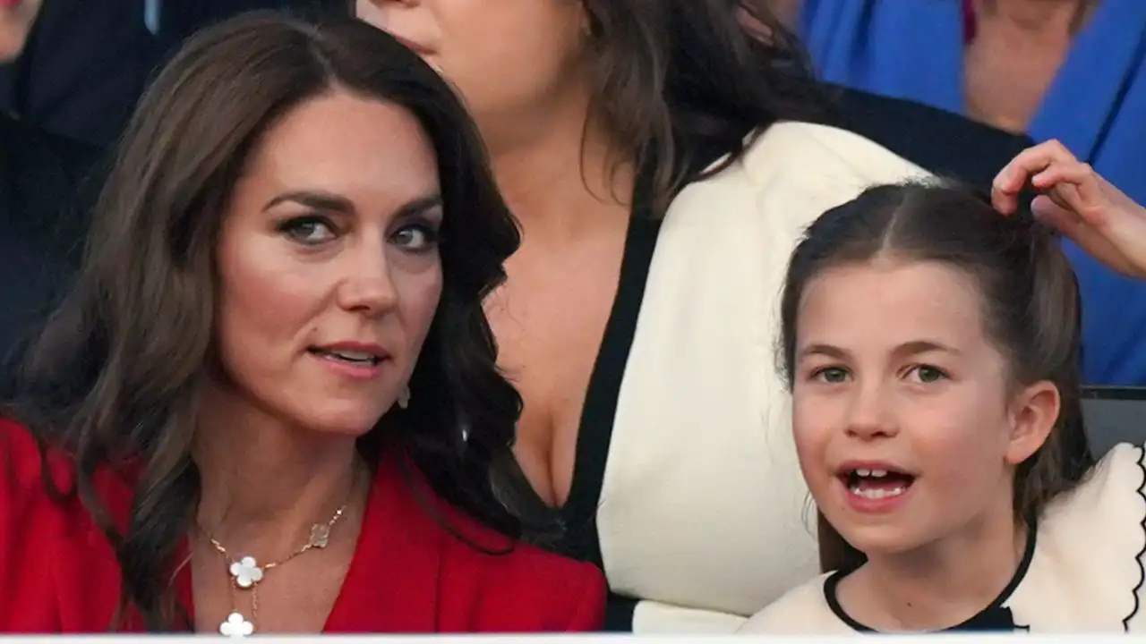 Kate Middleton y la princesa Charlotte. 