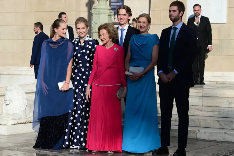 Doña Sofía, sus hijas y sus nietos en la boda de Teodora. 