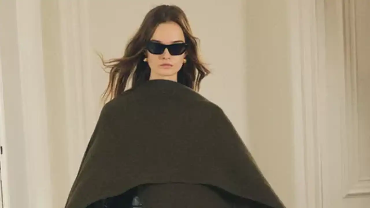 5 abrigos de Zara que arrasarán en invierno: con bufanda incorporada o con textura