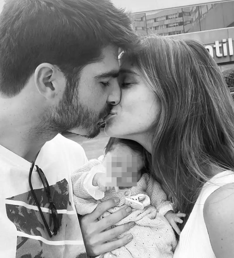 El hijo de Lucía Villalón recibe el alta: "Se me siguen saltando las lágrimas por lo que hemos vivido"