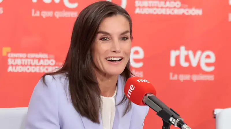 La Reina Letizia en la radio