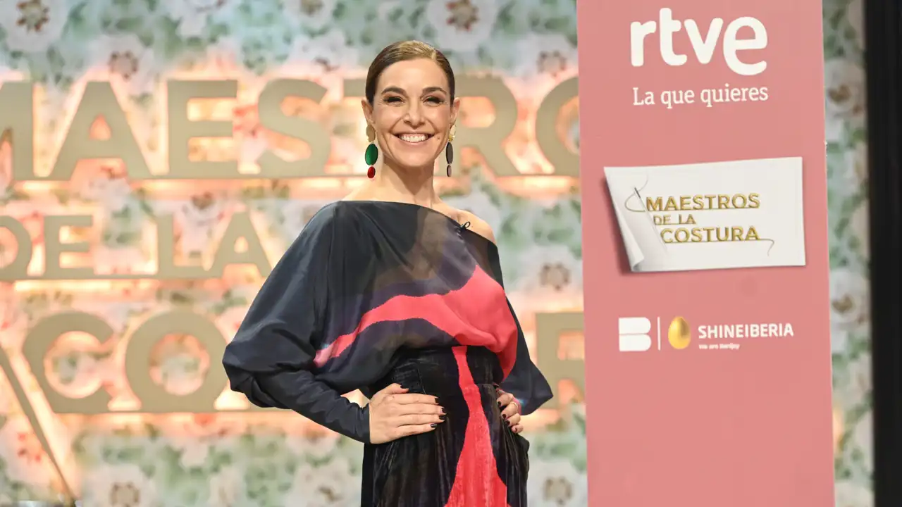 Raquel Sánchez Silva en el plató de Maestros de la Costura