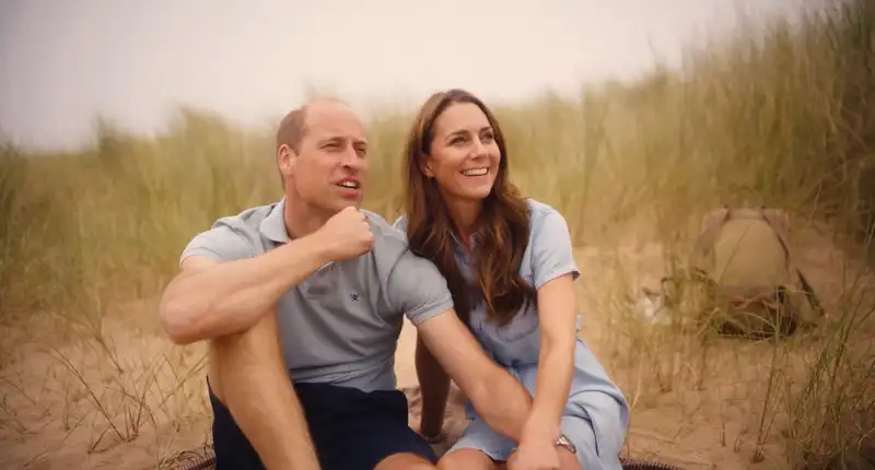 Los Príncipes de Gales en un fotograma del vídeo con el que anunciaron la mejoría de Catalina en su tratamiento contra el cáncer