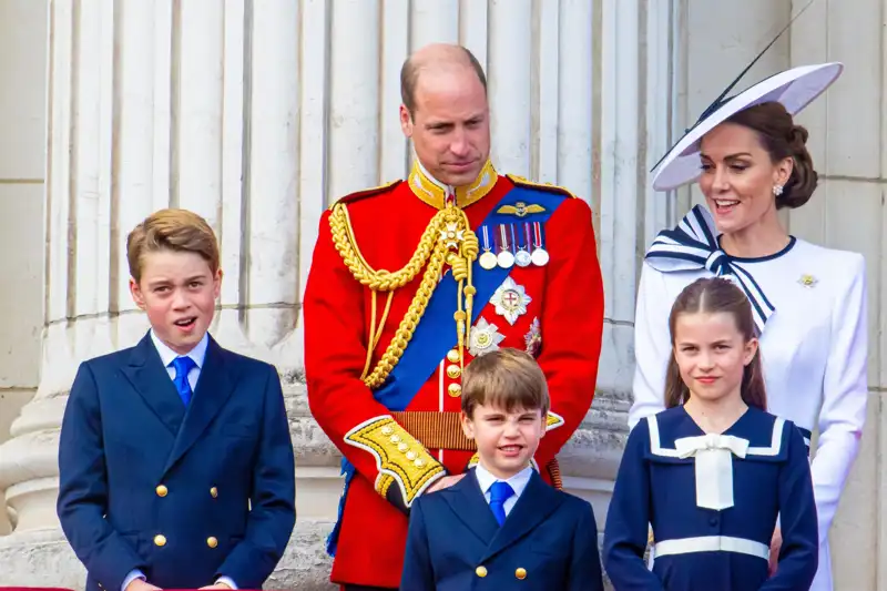 Los Príncipes de Gales junto a sus hijos en el balcón de Buckingham durante el Trooping the Colour el pasado mes de junio