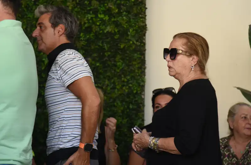 Mayte Zaldívar y Fernando Marcos, en el funeral de Julián Muñoz. 