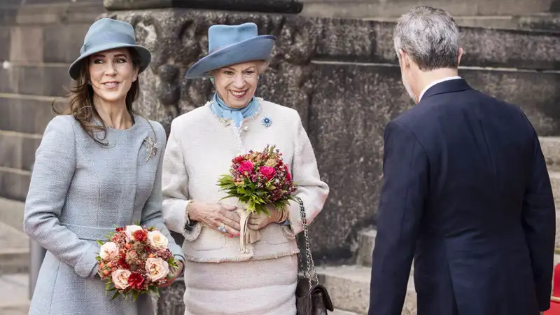 El vestido abrigo de Mary de Dinamarca