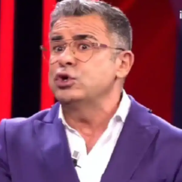 Jorge Javier Vázquez le canta las cuarenta a Maite en Gran Hermano. 