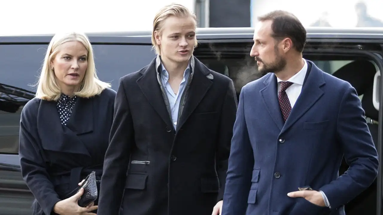 Nueva encrucijada para Haakon y Mette-Marit: la prensa noruega destapa el chivatazo que recibió Marius Borg antes de ser detenido