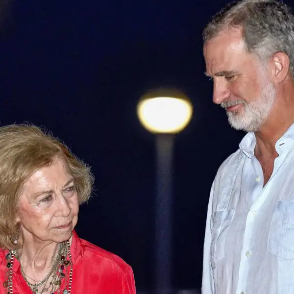 La Reina Sofía y el Rey Felipe VI en una foto de archivo.