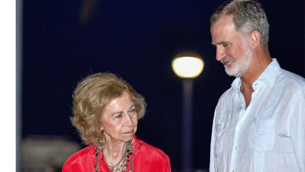 La Reina Sofía y el Rey Felipe VI en una foto de archivo.