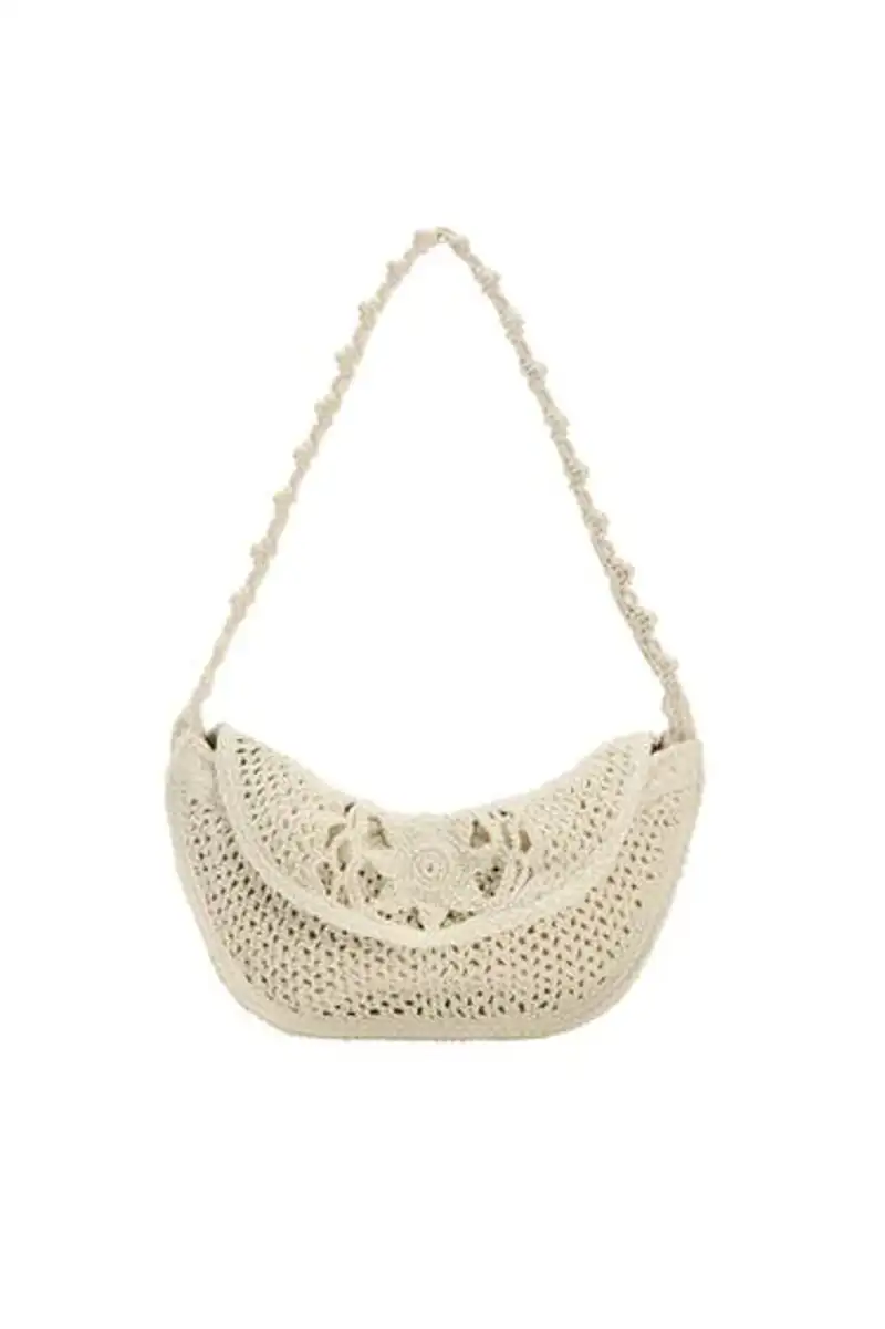 Bolso hombro macramé de Zara 20 euros